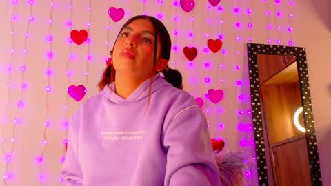 im_anna_ online show from February 2026 09:38:01 PM