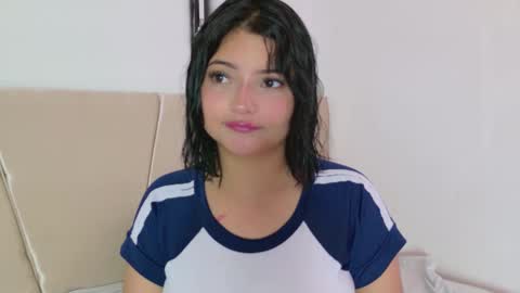 Snapshot of im_aurora_ chatting on October 2025 08:39:01 PM aurora online show from October 2025 08:39:01 PM