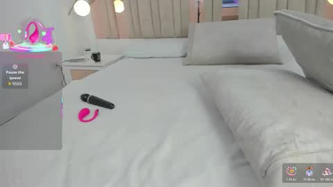 Caro   online show from December 2025 04:41:01 AM