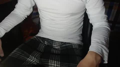 Snapshot of im_dave21 chatting on October 2025 12:39:02 PM im_dave21 online show from October 2025 12:39:02 PM