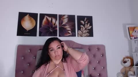 Hellen online show from September 2025 04:29:01 AM