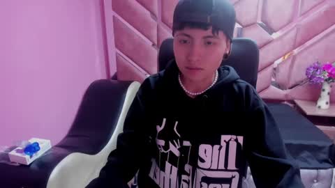 Snapshot of im_mathias chatting on January 2025 08:20:01 AM mathias online show from January 2025 08:20:01 AM