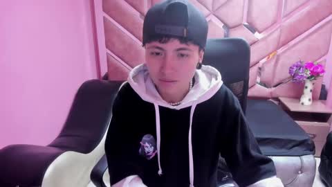 Snapshot of im_mathias chatting on January 2025 11:59:02 AM mathias online show from January 2025 11:59:02 AM