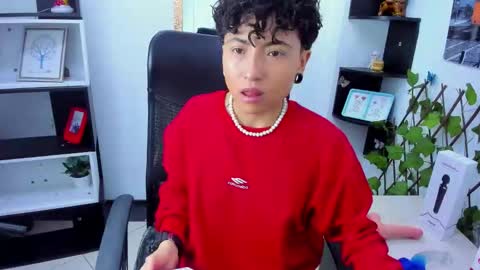 Snapshot of im_mathias chatting on October 2025 07:45:02 PM mathias online show from October 2025 07:45:02 PM