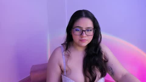 Snapshot of im_meii chatting on October 2025 09:34:01 PM mei mei uwu online show from October 2025 09:34:01 PM