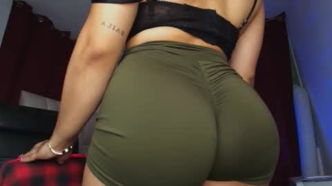 Snapshot of im_miabigass chatting on December 2025 11:06:02 AM Mishell Martinez INSTAGRAM im mishellbigass online show from December 2025 11:06:02 AM