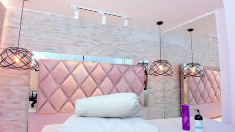 im mou  online show from January 2025 07:51:02 PM