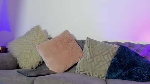 Snapshot of im_salo18 chatting on March 2026 09:31:02 PM Salo online show from March 2026 09:31:02 PM