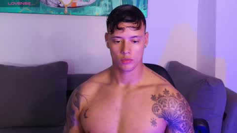 imconor online show from November 2025 08:52:01 PM