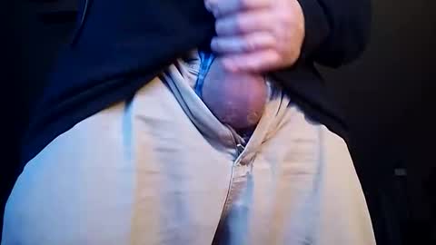 Iminyourroom online show from November 2025 09:19:02 AM