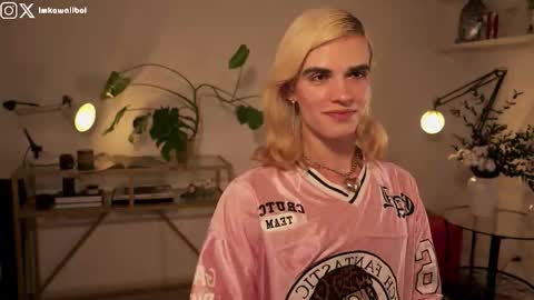 Snapshot of imkawaiiboi chatting on October 2025 06:38:02 PM sasha hethey online show from October 2025 06:38:02 PM