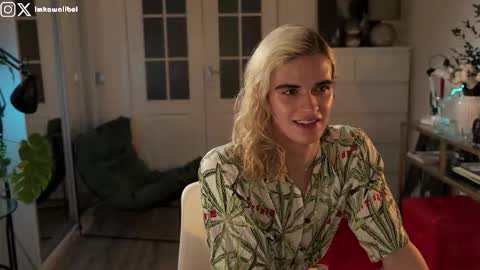 Snapshot of imkawaiiboi chatting on November 2025 07:47:02 PM sasha hethey online show from November 2025 07:47:02 PM