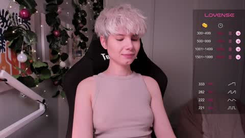 Mia online show from December 2024 08:18:01 PM