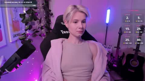 Mia online show from February 2025 09:50:02 AM