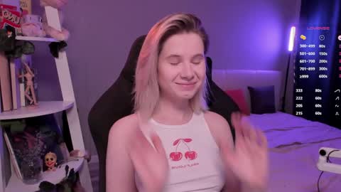 Mia online show from April 2026 10:46:01 AM