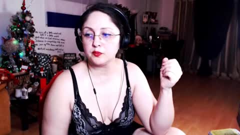 Empress online show from January 2025 08:42:01 PM