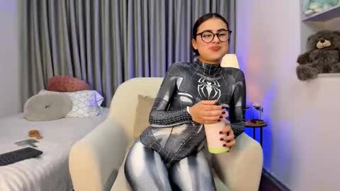 Sofia Guzman   Schedule 12 - 8 PM GMT-5 online show from February 2026 02:09:02 AM