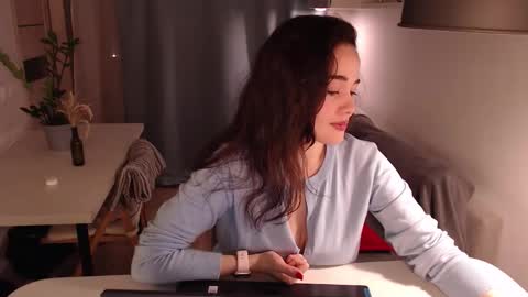 Lin online show from September 2025 10:22:02 PM