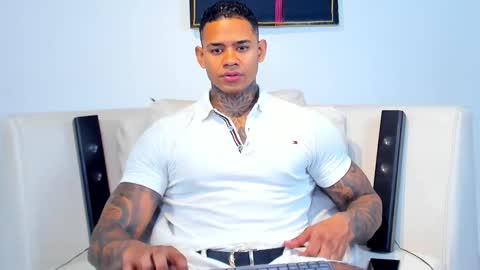 Jacobo online show from November 2025 01:08:01 AM