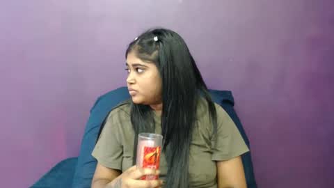 Snapshot of indian_rimmelx chatting on January 2025 01:27:01 PM Melz online show from January 2025 01:27:01 PM