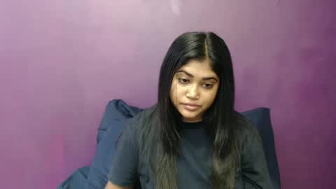 Snapshot of indian_rimmelx chatting on January 2025 10:20:02 AM Melz online show from January 2025 10:20:02 AM