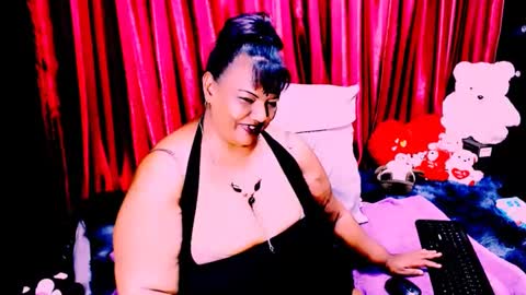 indian_rubyxx online show from October 2025 09:52:01 AM