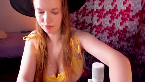 Snapshot of indian_summer_ chatting on December 2024 10:58:01 AM Melissa No Baby or bb sexy etc... online show from December 2024 10:58:01 AM