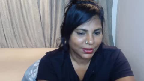 Snapshot of indiandreams_ chatting on February 2025 02:09:02 PM Palavi online show from February 2025 02:09:02 PM