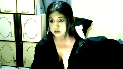 indianpleasures21 online show from June 2026 10:34:02 PM