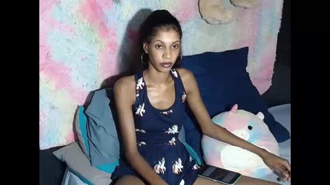 indianqueen5 online show from December 2025 08:04:02 PM