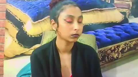 indiansexybutt4u2luv online show from June 2026 10:59:02 AM