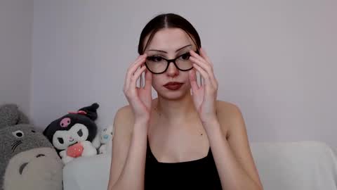 Indigo Elle online show from March 2025 06:44:02 PM