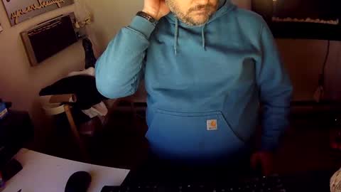 Snapshot of indigolvr chatting on December 2024 01:18:01 AM BroLOU online show from December 2024 01:18:01 AM