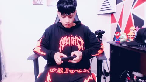 Snapshot of indomitablebeast chatting on January 2025 01:06:01 AM matias online show from January 2025 01:06:01 AM