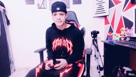 Snapshot of indomitablebeast chatting on January 2025 01:08:01 PM matias online show from January 2025 01:08:01 PM