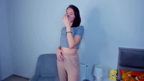 Kira online show from December 2025 05:38:02 AM