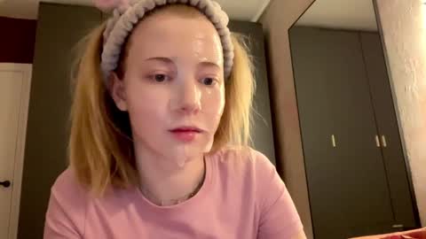 Snapshot of infinitysoul_ chatting on December 2024 01:52:02 PM Alexa.. Inst Fansly infinitysoul online show from December 2024 01:52:02 PM