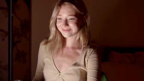 Snapshot of infinitysoul_ chatting on October 2025 10:46:02 AM Alexa.. Inst Fansly infinitysoul online show from October 2025 10:46:02 AM