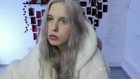 Snapshot of ingannamorte18 chatting on September 2025 04:12:01 PM Roki online show from September 2025 04:12:01 PM