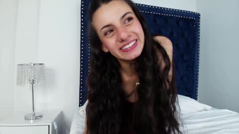 Ingrid online show from September 2025 04:49:02 AM