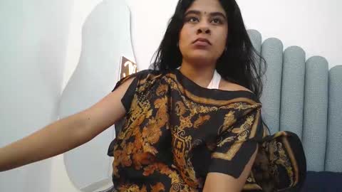 Iniya online show from February 2025 08:58:01 PM