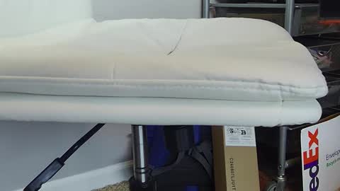 Snapshot of injmolder2 chatting on December 2024 11:01:02 PM Hanging Out online show from December 2024 11:01:02 PM