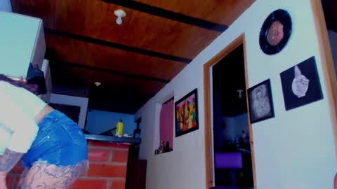 demon online show from November 2025 10:42:02 PM