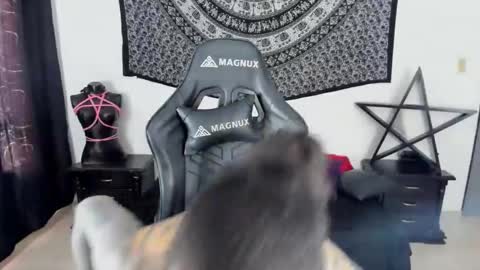 Dani  online show from January 2025 05:49:01 PM