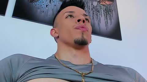 ANGELO online show from September 2025 05:01:02 AM