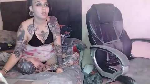 Snapshot of inkedsinners chatting on October 2025 01:48:02 AM inkedsinners online show from October 2025 01:48:02 AM