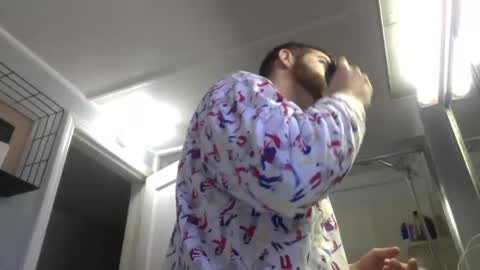 Snapshot of inmybackyard chatting on January 2025 05:29:01 PM InMyBackyard online show from January 2025 05:29:01 PM