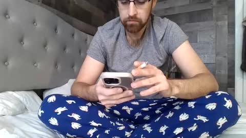 Snapshot of inmybackyard chatting on January 2026 02:52:02 PM InMyBackyard online show from January 2026 02:52:02 PM