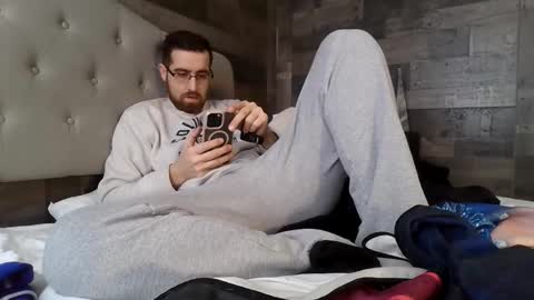 Snapshot of inmybackyard chatting on February 2026 04:16:02 PM InMyBackyard online show from February 2026 04:16:02 PM