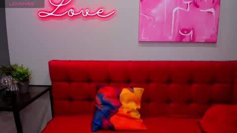 Snapshot of innalovely chatting on November 2025 08:49:02 AM Inna online show from November 2025 08:49:02 AM